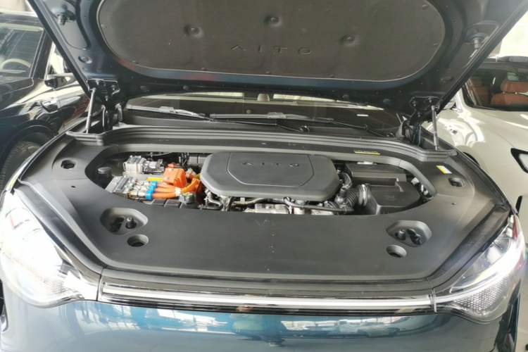 Used Hima AITO M9 2025 Extended-Range Ultra Version 52 kWh 6-Seater Engine Bay