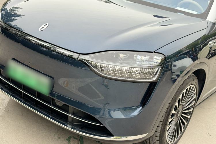 Used Hima AITO M9 2025 Extended-Range Ultra Version 52 kWh 6-Seater Exterior 3