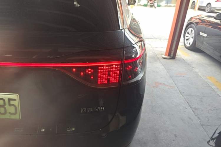 Used Hima AITO M9 2025 Extended-Range Ultra Version 52 kWh 6-Seater Exterior 3