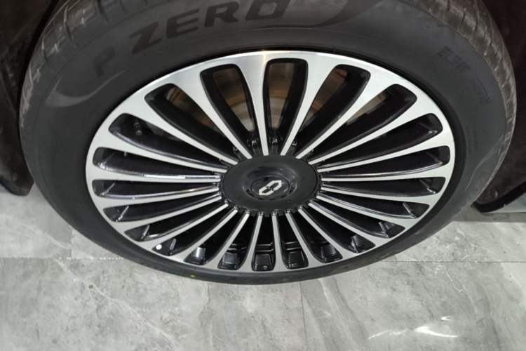 Used Hima AITO M9 2025 Extended-Range Ultra Version 52 kWh 6-Seater Exterior 4