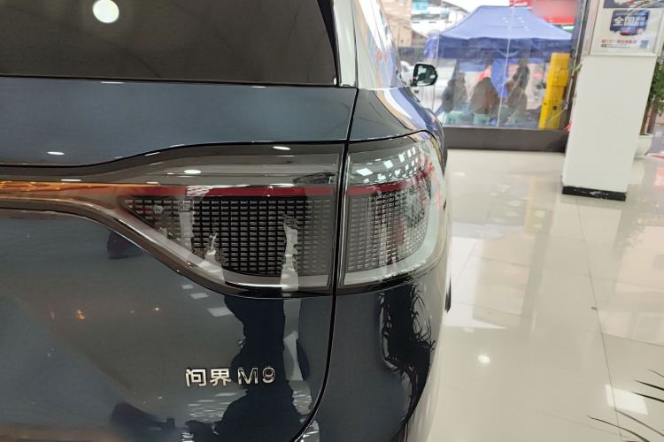 Used Hima AITO M9 2025 Extended-Range Max Version 52 kWh 6-Seater Edition Exterior 6