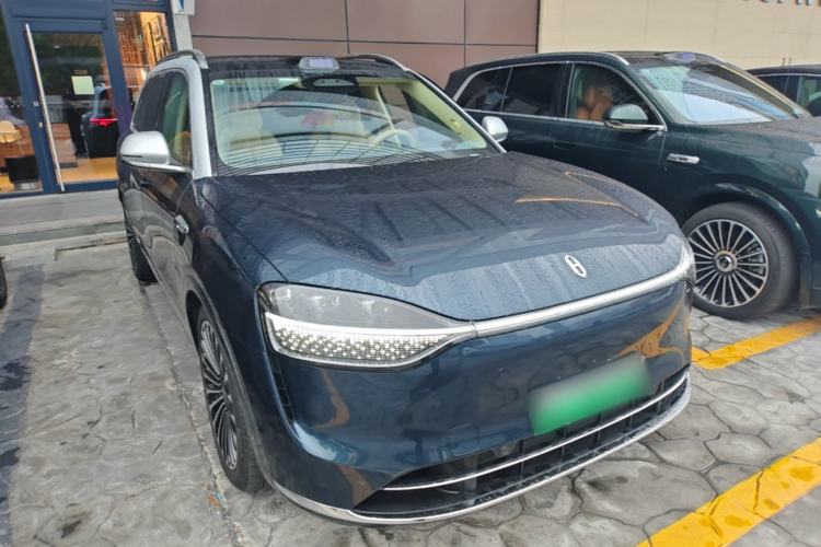 Used Hima AITO M9 2025 Extended-Range Ultra Version 52 kWh 6-Seater Front Right 45 Deg