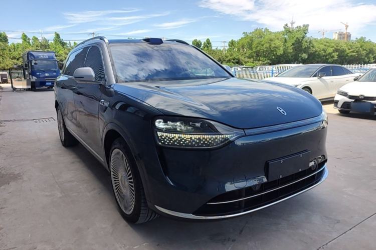 Used Hima AITO M9 2025 Extended-Range Ultra Version 52 kWh 6-Seater Front Right 45 Deg