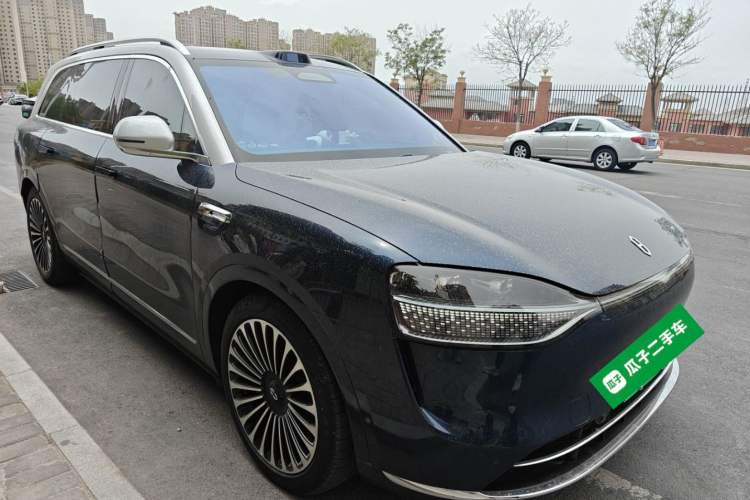Used Hima AITO M9 2025 Extended-Range Ultra Version 52 kWh 6-Seater Front Right 45 Deg