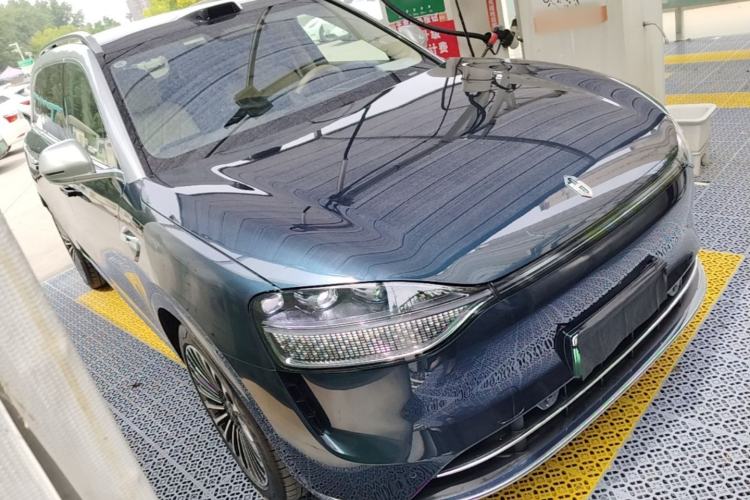 Used Hima AITO M9 2025 Extended-Range Ultra Version 52 kWh 6-Seater Front Right 45 Deg