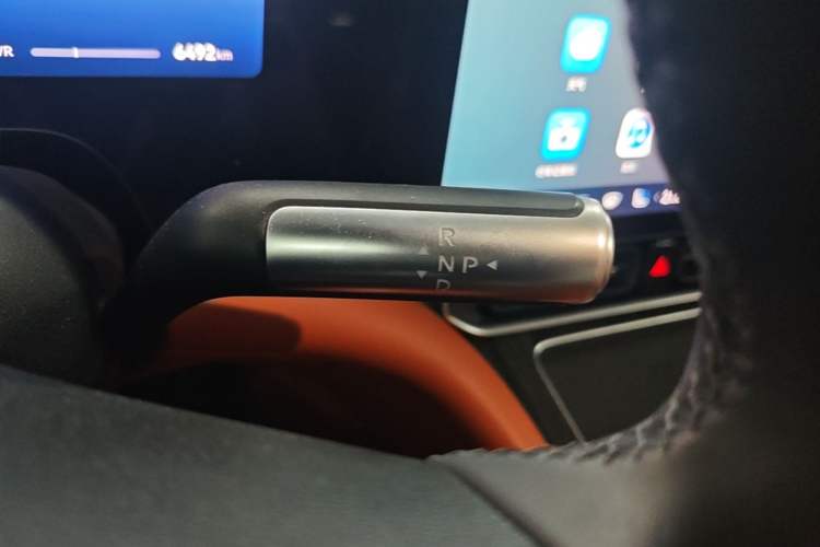 Used Hima AITO M9 2025 Extended-Range Ultra Version 52 kWh 5-Seater Edition Gear Lever