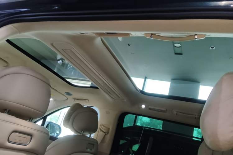 Used Hima AITO M9 2025 Extended-Range Ultra Version 52 kWh 6-Seater Headliner