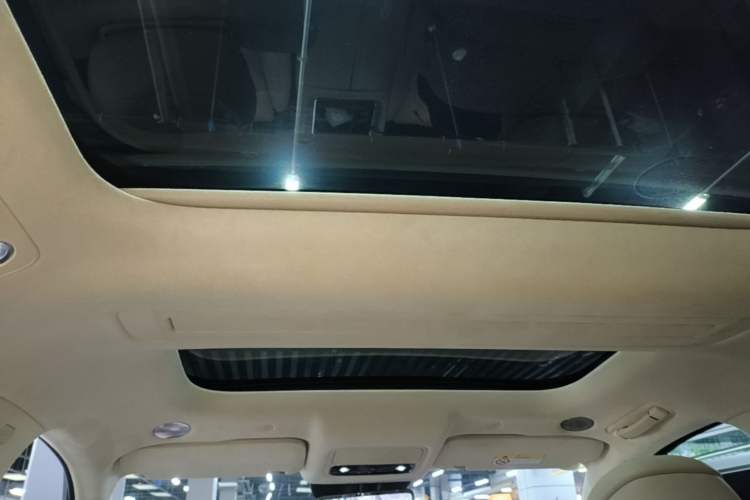 Used Hima AITO M9 2025 Extended-Range Ultra Version 52 kWh 6-Seater Headliner