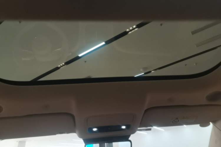 Used Hima AITO M9 2025 Extended-Range Ultra Version 52 kWh 6-Seater Headliner