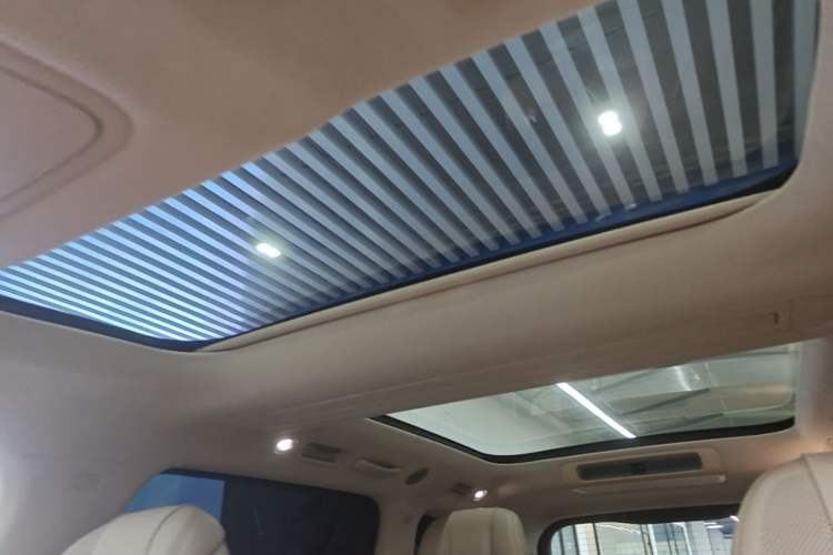 Used Hima AITO M9 2025 Extended-Range Ultra Version 52 kWh 6-Seater Headliner