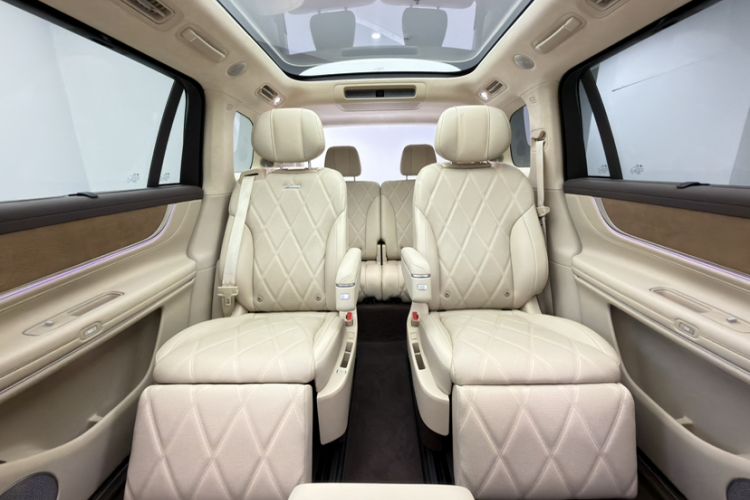 Used Hima AITO M9 2025 Extended-Range Ultra Version 52 kWh 6-Seater Interior 2