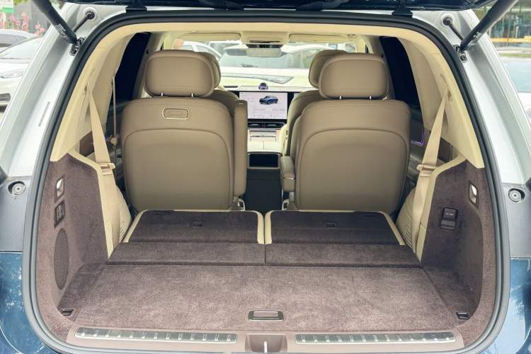 Used Hima AITO M9 2025 Extended-Range Ultra Version 52 kWh 6-Seater Interior 7