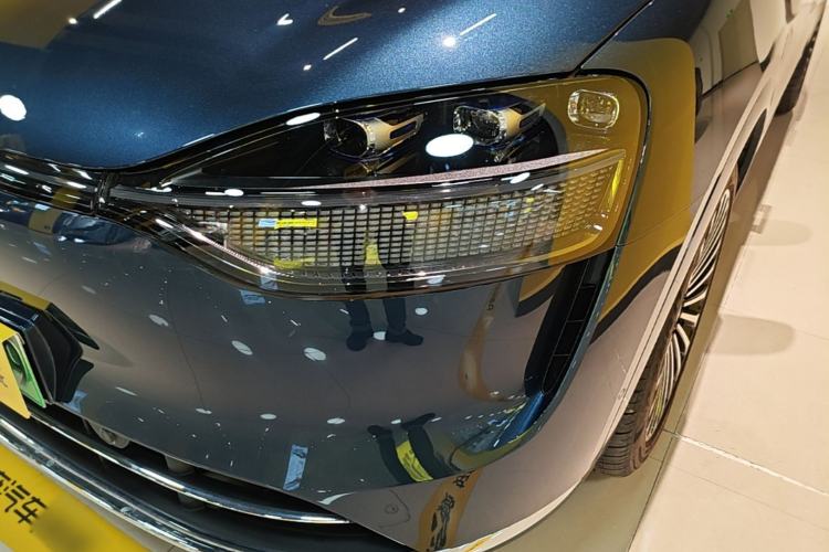 Used Hima AITO M9 2025 Extended-Range Ultra Version 52 kWh 6-Seater Left Front Headlight