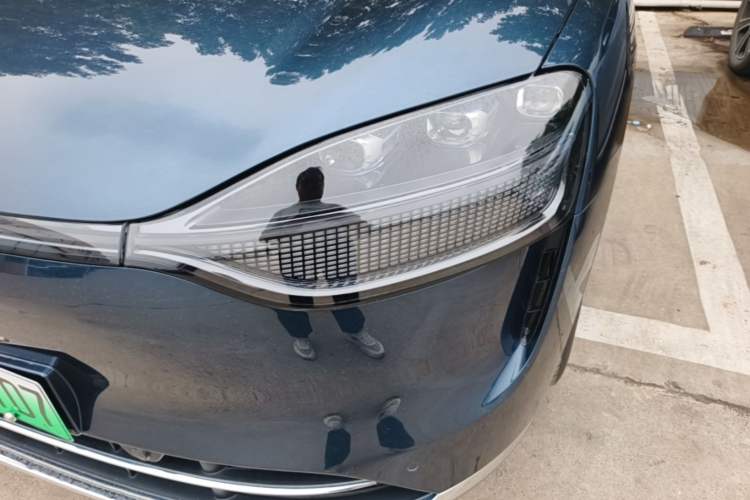 Used Hima AITO M9 2025 Extended-Range Ultra Version 52 kWh 6-Seater Left Front Headlight