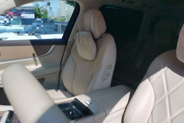 Used Hima AITO M9 2025 Extended-Range Ultra Version 52 kWh 6-Seater Left Front Seat