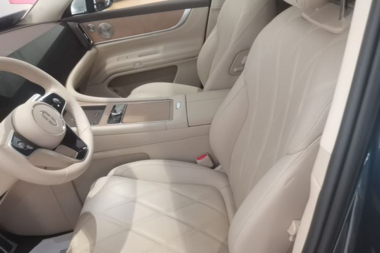 Used Hima AITO M9 2025 Extended-Range Ultra Version 52 kWh 6-Seater Left Front Seat