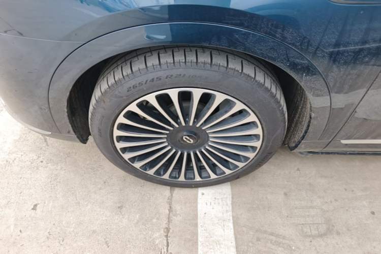 Used Hima AITO M9 2025 Extended-Range Ultra Version 52 kWh 6-Seater Left Front Wheel Hub