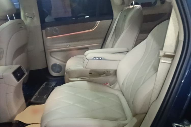 Used Hima AITO M9 2025 Extended-Range Ultra Version 52 kWh 6-Seater Left Rear Seat