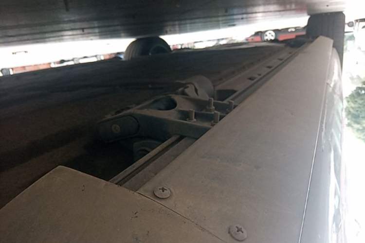 Used Hima AITO M9 2025 Extended-Range Ultra Version 52 kWh 6-Seater Left Side Sill