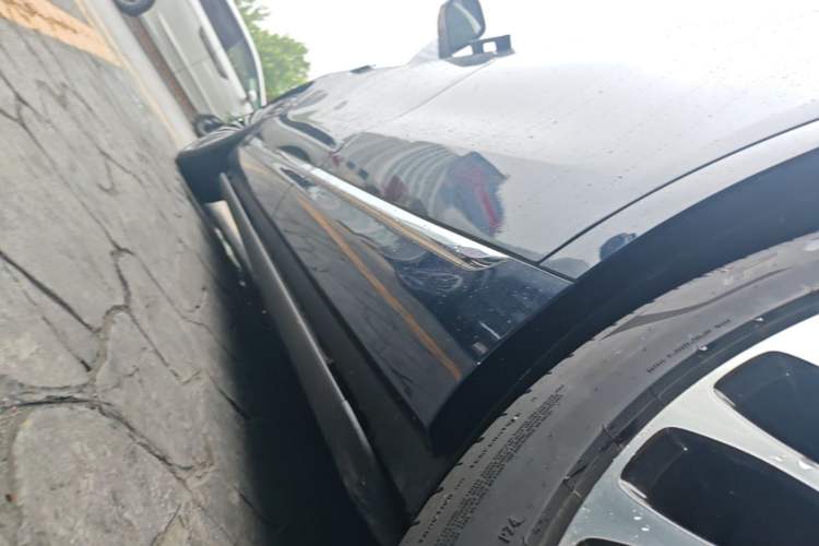 Used Hima AITO M9 2025 Extended-Range Ultra Version 52 kWh 6-Seater Left Side Sill