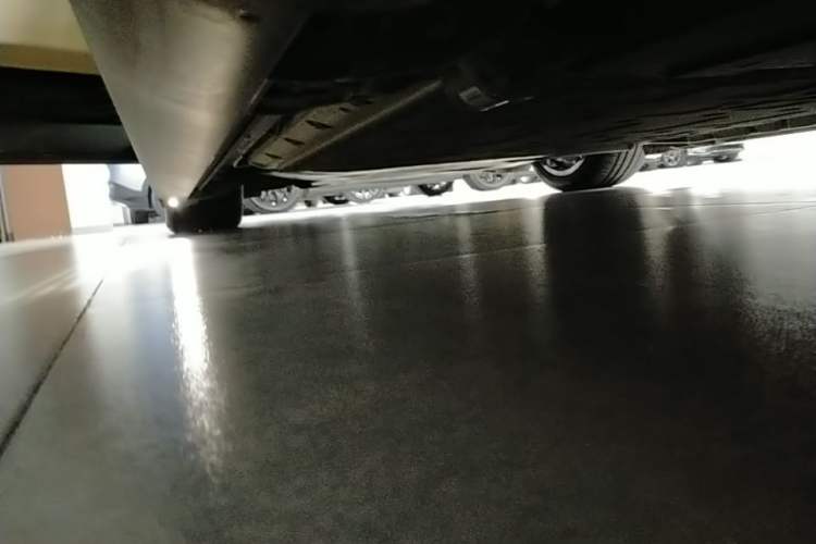 Used Hima AITO M9 2025 Extended-Range Ultra Version 52 kWh 6-Seater Left Side Sill