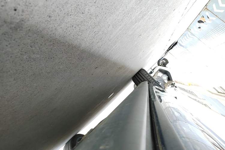 Used Hima AITO M9 2025 Extended-Range Ultra Version 52 kWh 6-Seater Left Side Sill