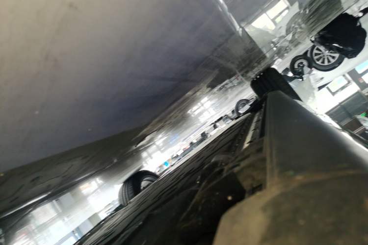 Used Hima AITO M9 2025 Extended-Range Ultra Version 52 kWh 6-Seater Left Side Sill
