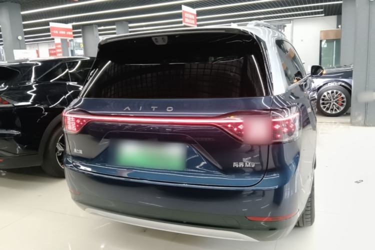 Used Hima AITO M9 2025 Extended-Range Ultra Version 52 kWh 6-Seater Rear