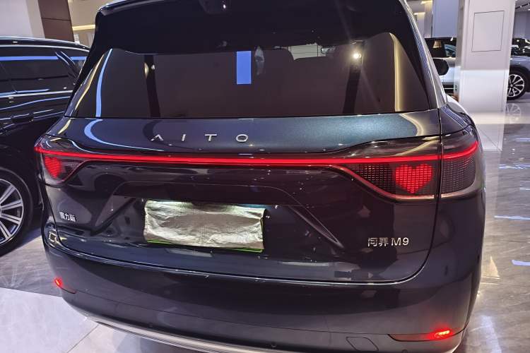 Used Hima AITO M9 2025 Extended-Range Ultra Version 52 kWh 6-Seater Rear