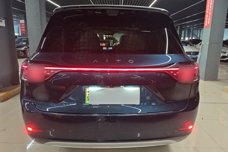 Used Hima AITO M9 2025 Extended-Range Ultra Version 52 kWh 6-Seater Rear