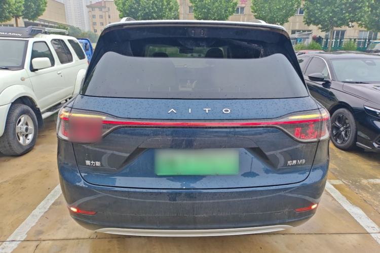 Used Hima AITO M9 2025 Extended-Range Ultra Version 52 kWh 6-Seater Rear