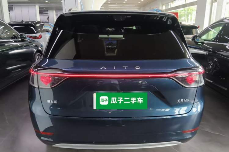 Used Hima AITO M9 2025 Extended-Range Ultra Version 52 kWh 6-Seater Rear