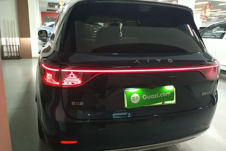 Used Hima AITO M9 2025 Extended-Range Ultra Version 52 kWh 6-Seater Rear Left 45 Deg
