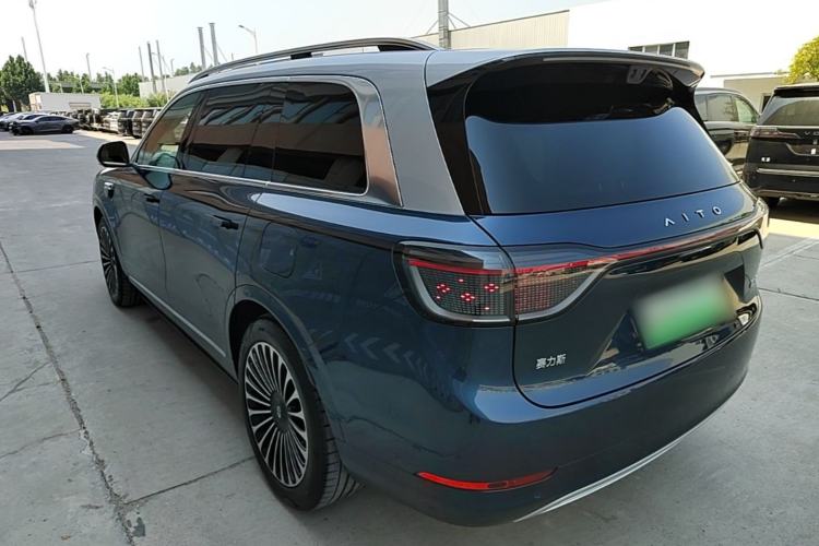 Used Hima AITO M9 2025 Extended-Range Ultra Version 52 kWh 6-Seater Rear Left 45 Deg