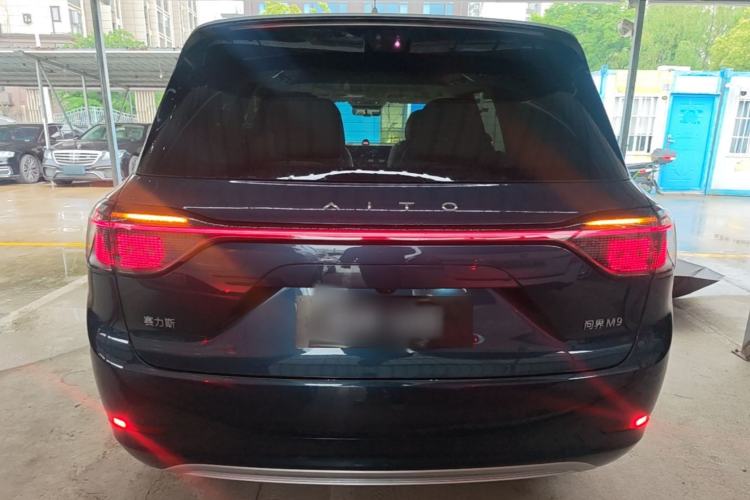 Used Hima AITO M9 2025 Extended-Range Ultra Version 52 kWh 6-Seater Rear