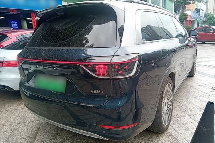 Used Hima AITO M9 2025 Extended-Range Ultra Version 52 kWh 6-Seater Rear Right 45 Deg