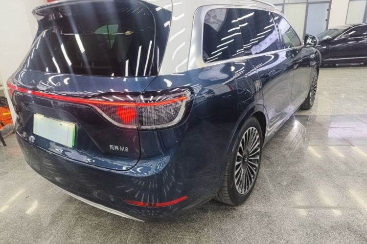 Used Hima AITO M9 2025 Extended-Range Ultra Version 52 kWh 6-Seater Rear Right 45 Deg