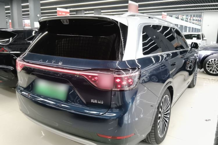 Used Hima AITO M9 2025 Extended-Range Ultra Version 52 kWh 6-Seater Rear Right 45 Deg