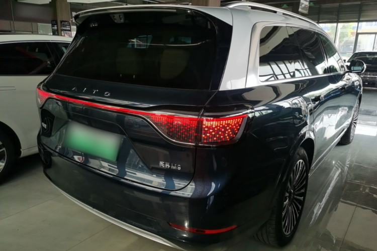 Used Hima AITO M9 2025 Extended-Range Ultra Version 52 kWh 6-Seater Rear Right 45 Deg
