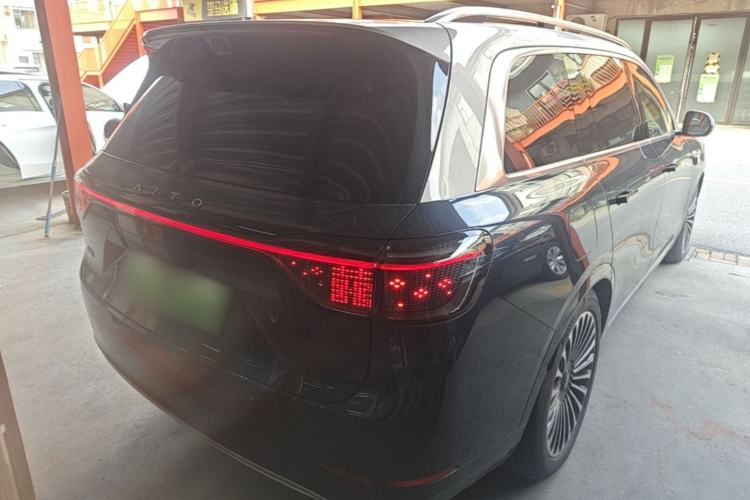 Used Hima AITO M9 2025 Extended-Range Ultra Version 52 kWh 6-Seater Rear Right 45 Deg
