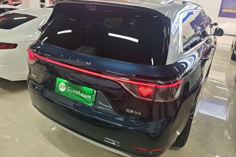 Used Hima AITO M9 2025 Extended-Range Ultra Version 52 kWh 5-Seater Edition Rear Right 45 Deg