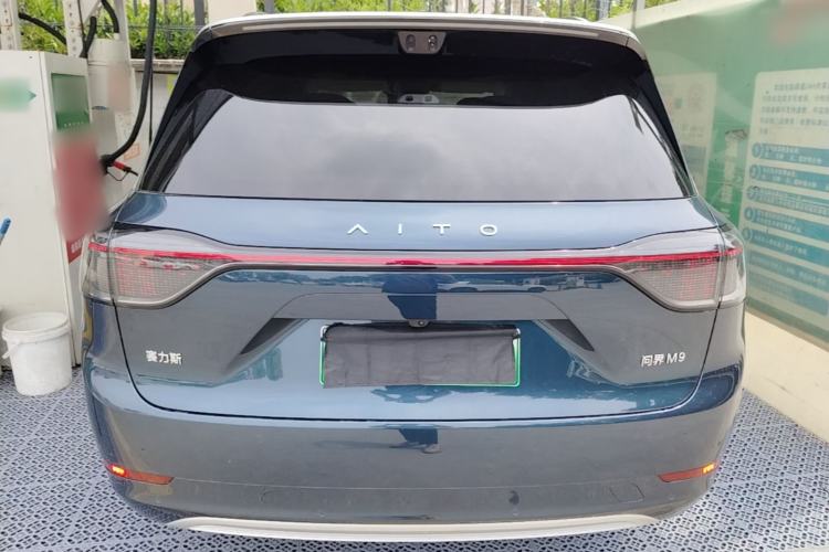 Used Hima AITO M9 2025 Extended-Range Ultra Version 52 kWh 6-Seater Rear