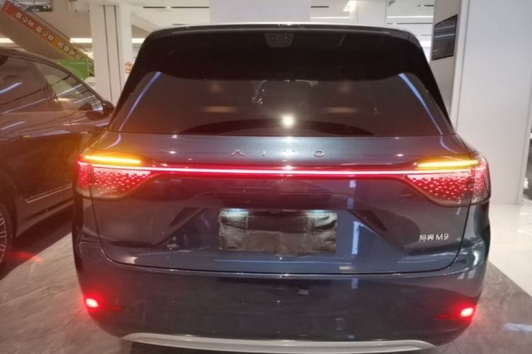 Used Hima AITO M9 2025 Extended-Range Max Version 52 kWh 5-Seater Edition Rear