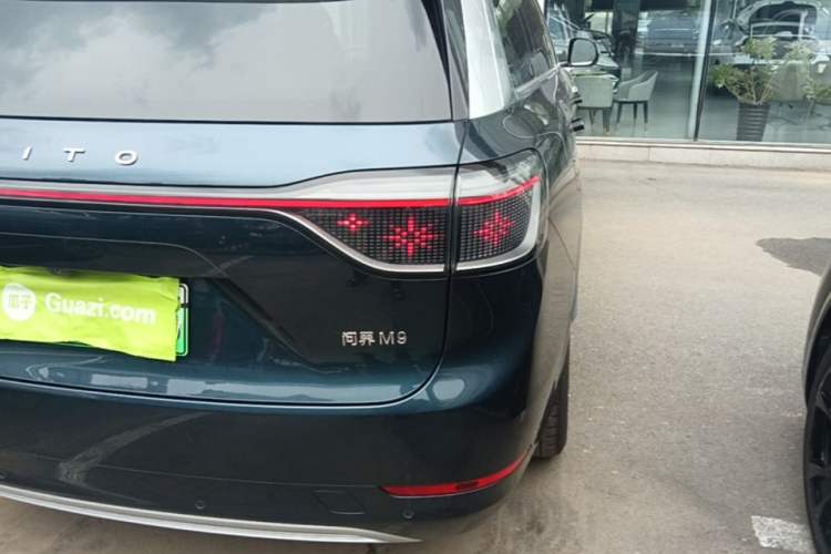 Used Hima AITO M9 2025 Extended-Range Ultra Version 52 kWh 6-Seater Right Rear Taillight