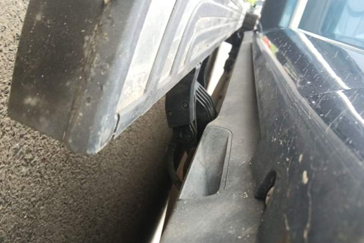 Used Hima AITO M9 2025 Extended-Range Ultra Version 52 kWh 6-Seater Right Side Sill
