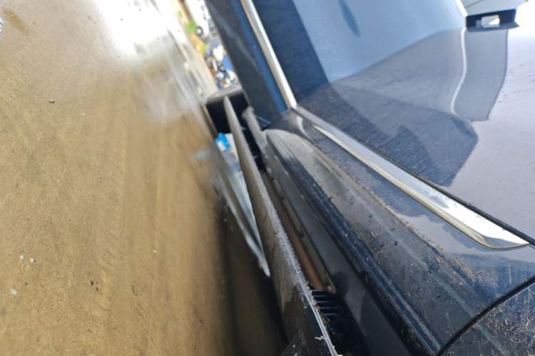 Used Hima AITO M9 2025 Extended-Range Ultra Version 52 kWh 6-Seater Right Side Sill