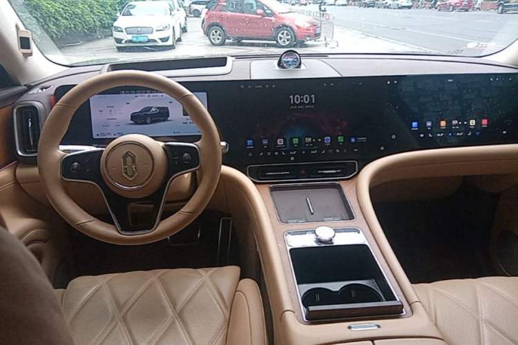 Used Hima AITO M9 2025 Extended-Range Ultra Version 52 kWh 6-Seater Steering Wheel