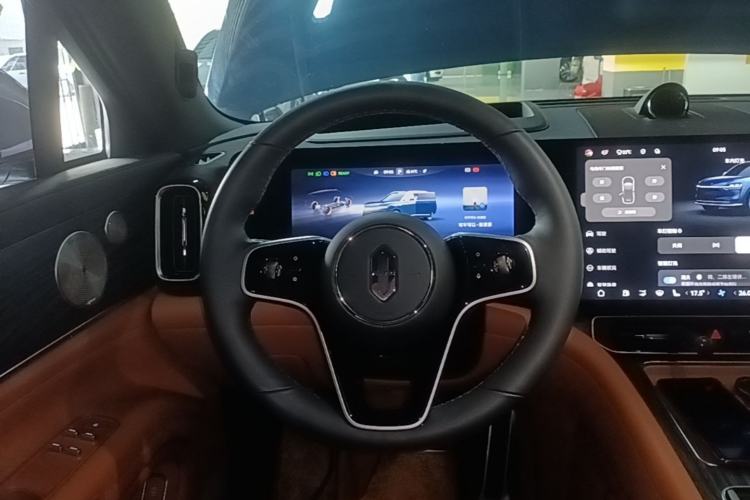 Used Hima AITO M9 2025 Extended-Range Ultra Version 52 kWh 6-Seater Steering Wheel