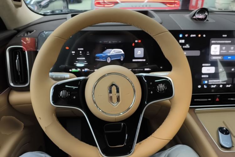 Used Hima AITO M9 2025 Extended-Range Ultra Version 52 kWh 6-Seater Steering Wheel