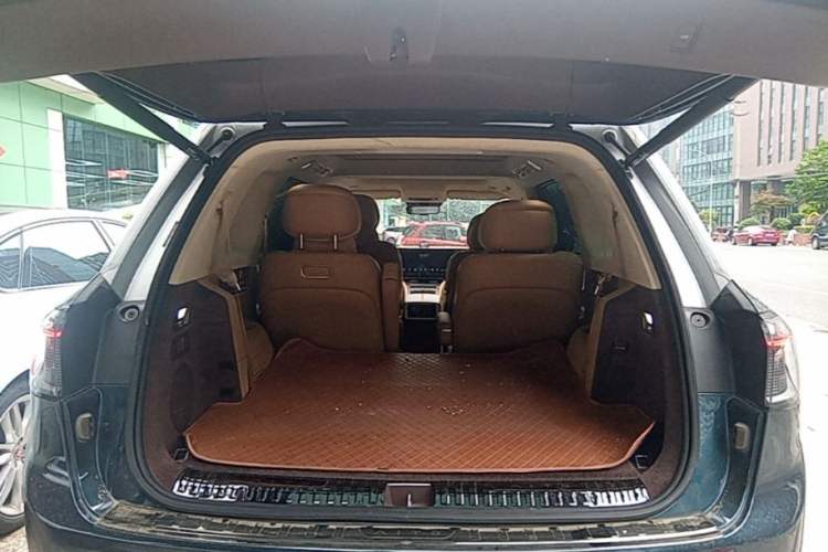 Used Hima AITO M9 2025 Extended-Range Ultra Version 52 kWh 6-Seater Trunk